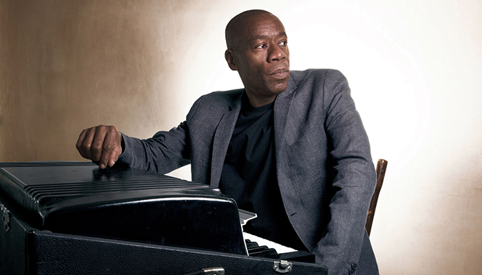 roachford-pic3_tt